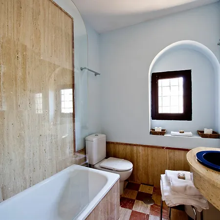 Santa Cruz Daire *